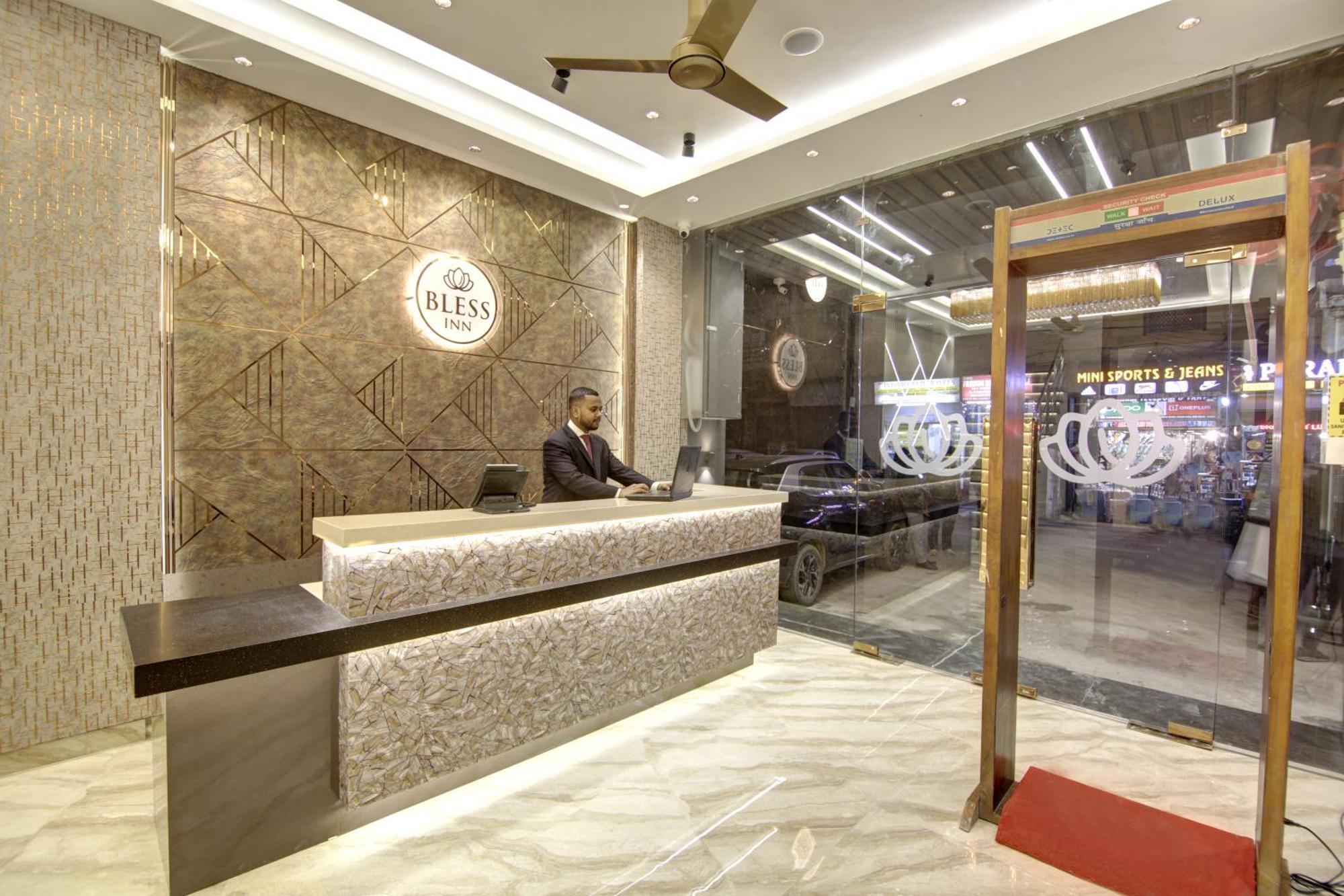 Bless Inn - Near Connaught Place Nowe Delhi Zewnętrze zdjęcie