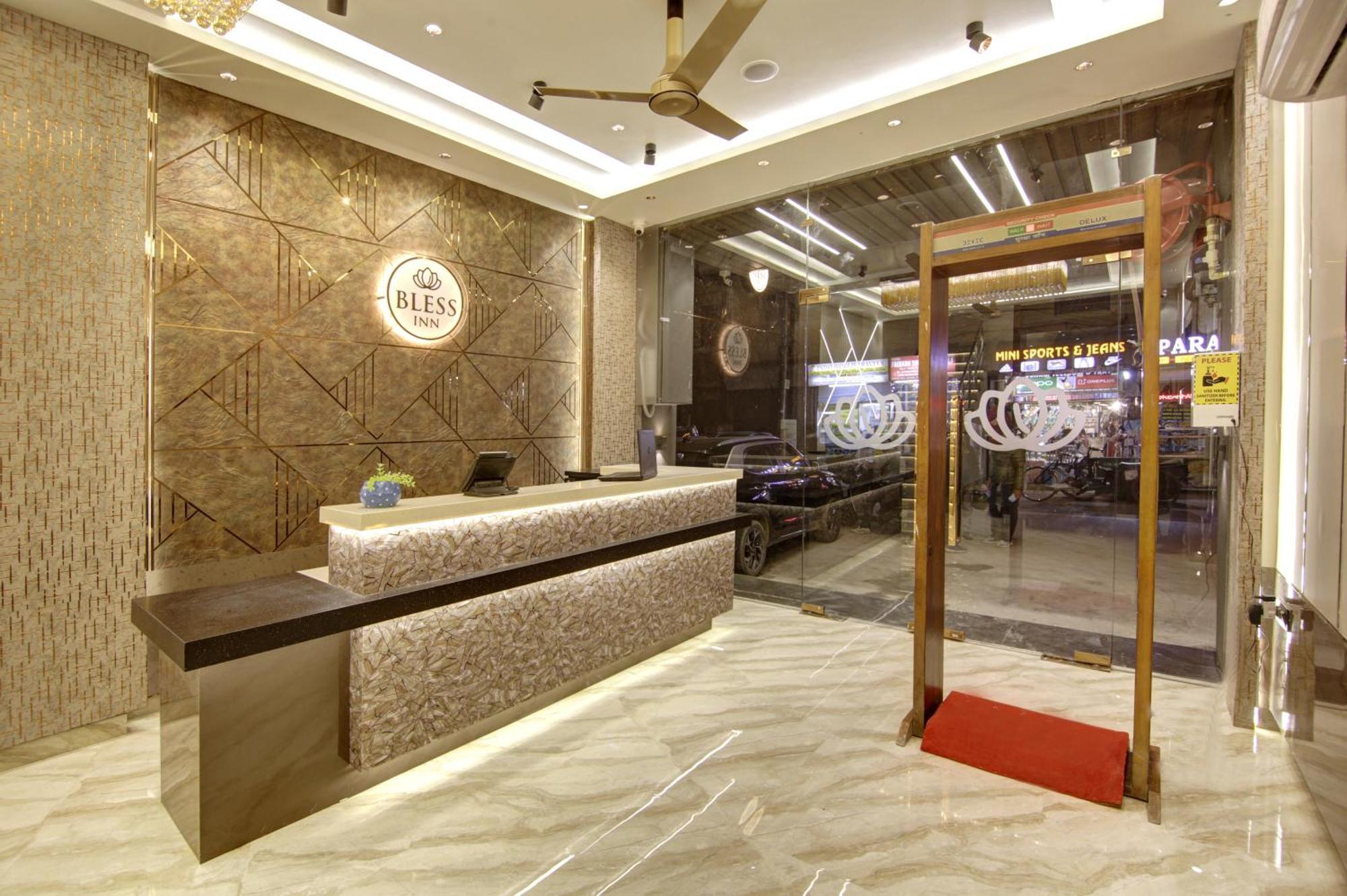 Bless Inn - Near Connaught Place Nowe Delhi Zewnętrze zdjęcie