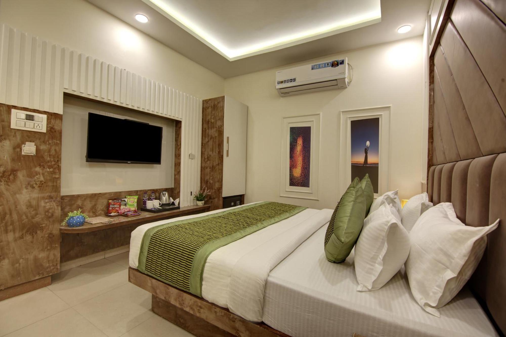 Bless Inn - Near Connaught Place Nowe Delhi Zewnętrze zdjęcie