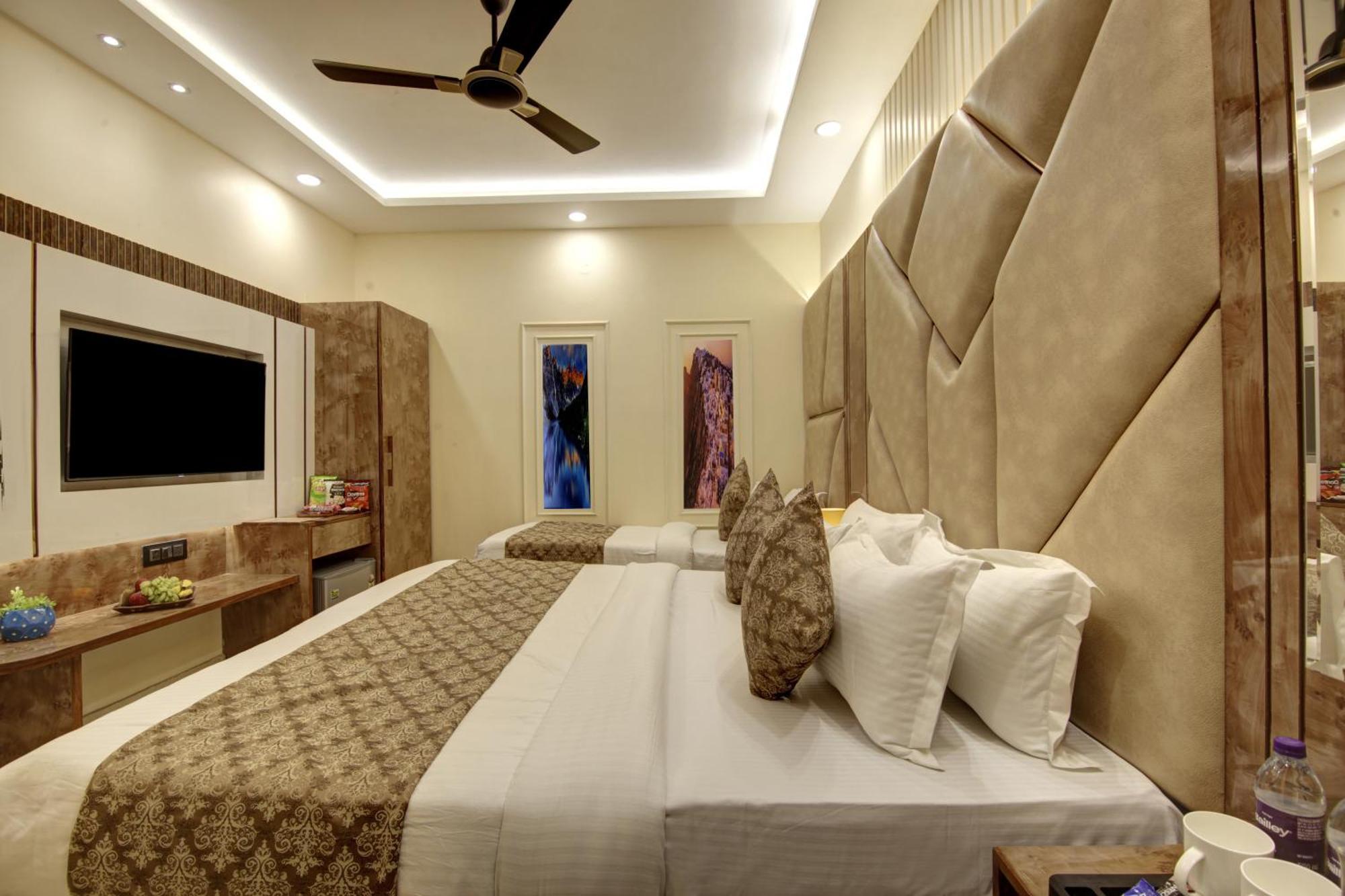 Bless Inn - Near Connaught Place Nowe Delhi Zewnętrze zdjęcie