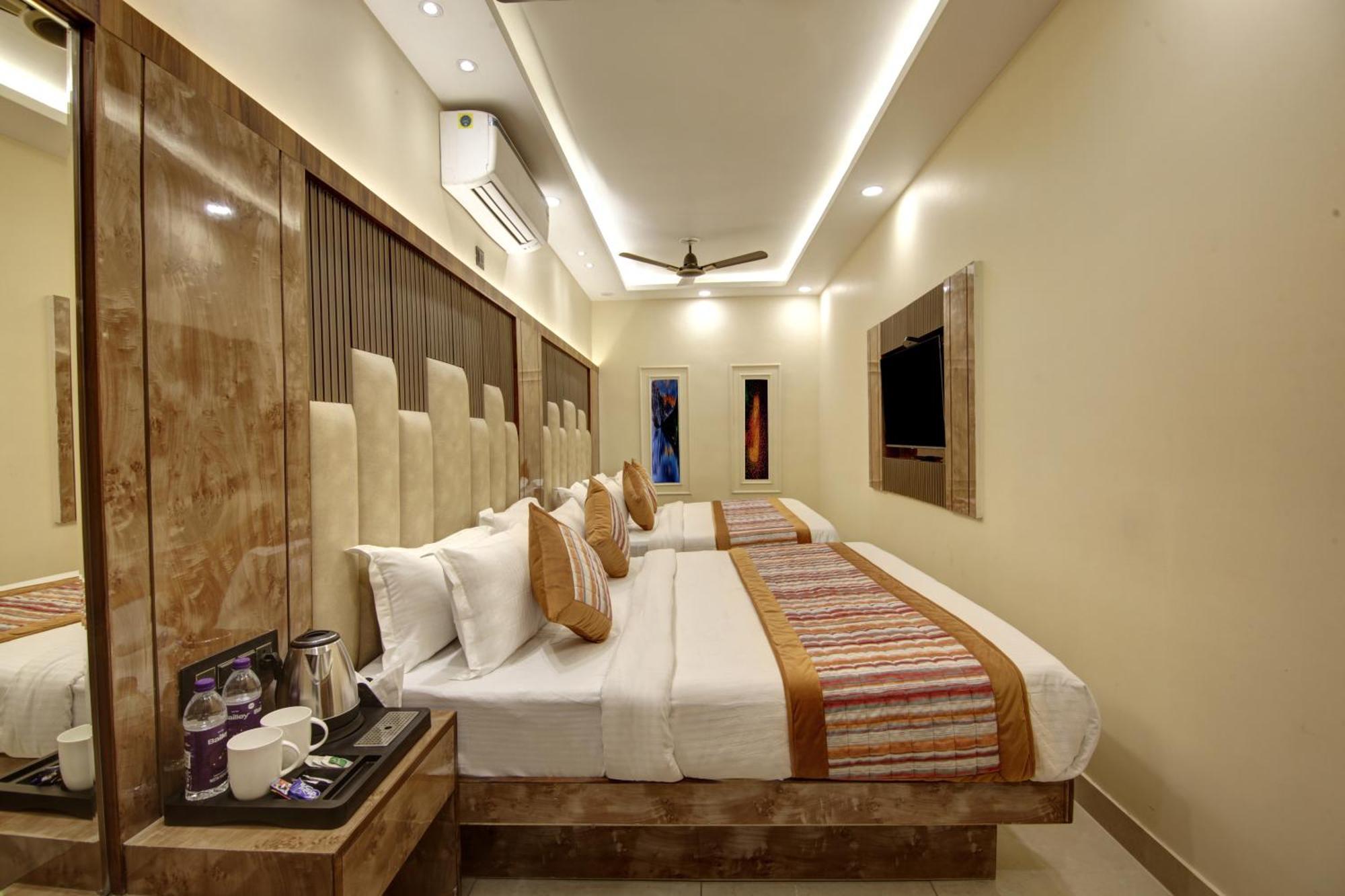 Bless Inn - Near Connaught Place Nowe Delhi Zewnętrze zdjęcie