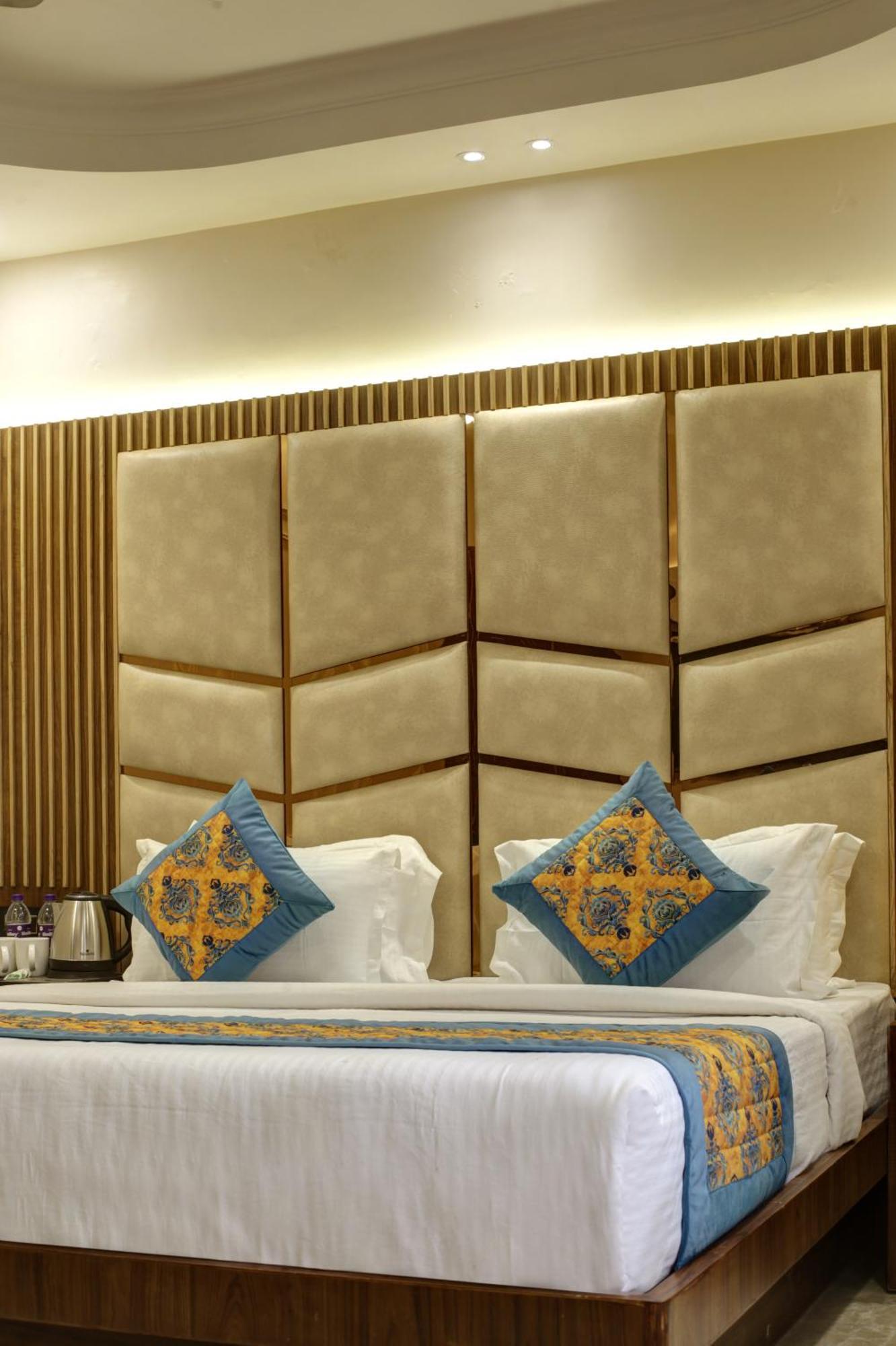 Bless Inn - Near Connaught Place Nowe Delhi Zewnętrze zdjęcie