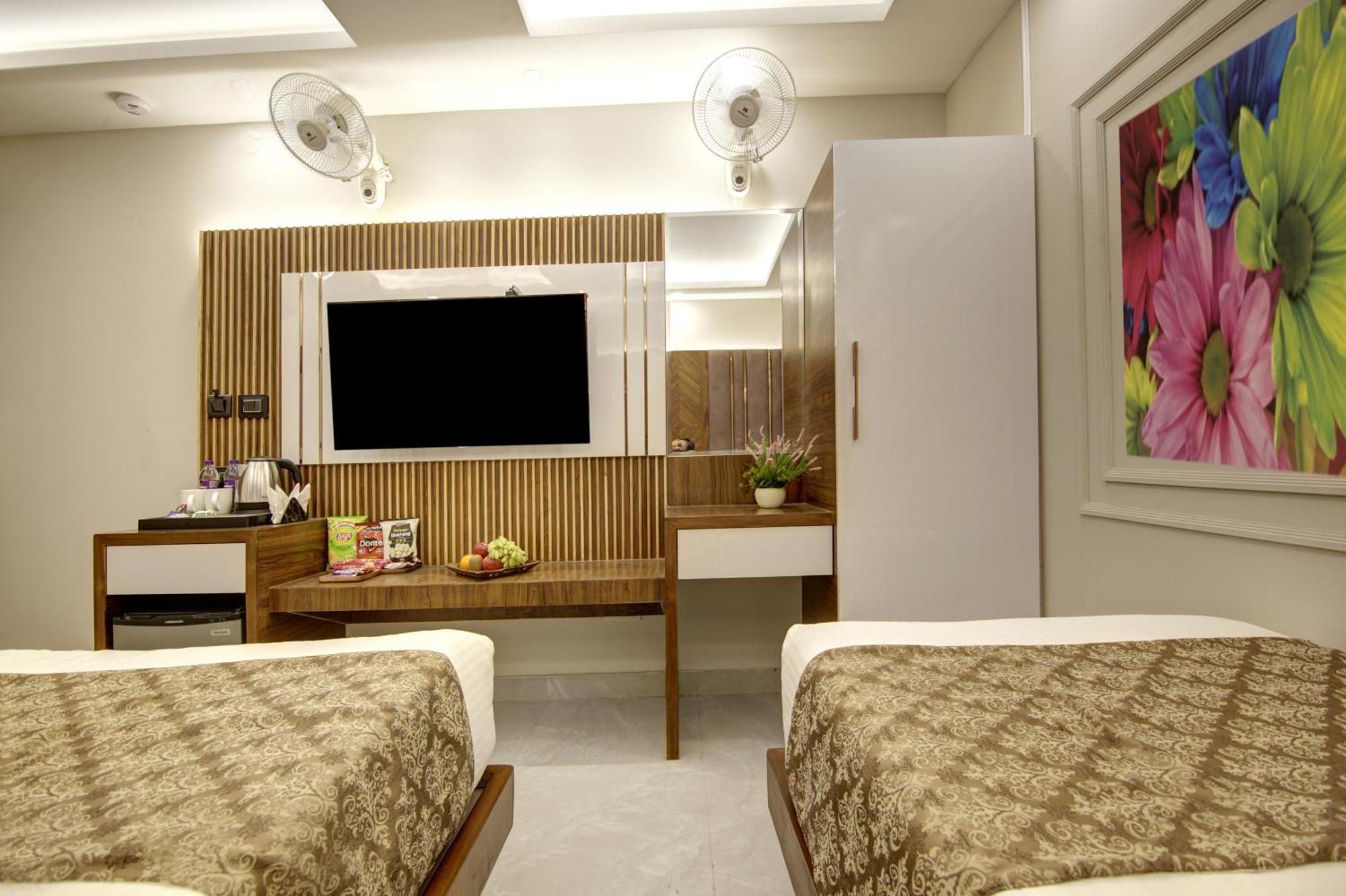 Bless Inn - Near Connaught Place Nowe Delhi Zewnętrze zdjęcie