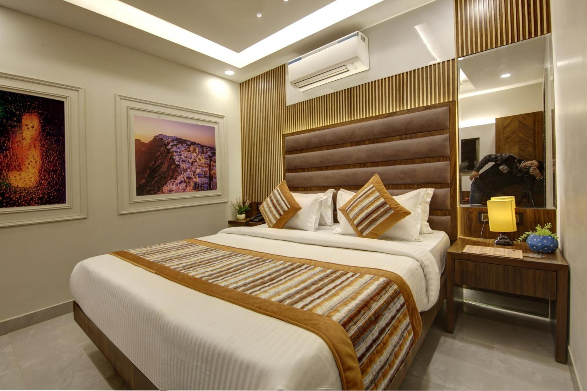 Bless Inn - Near Connaught Place Nowe Delhi Zewnętrze zdjęcie