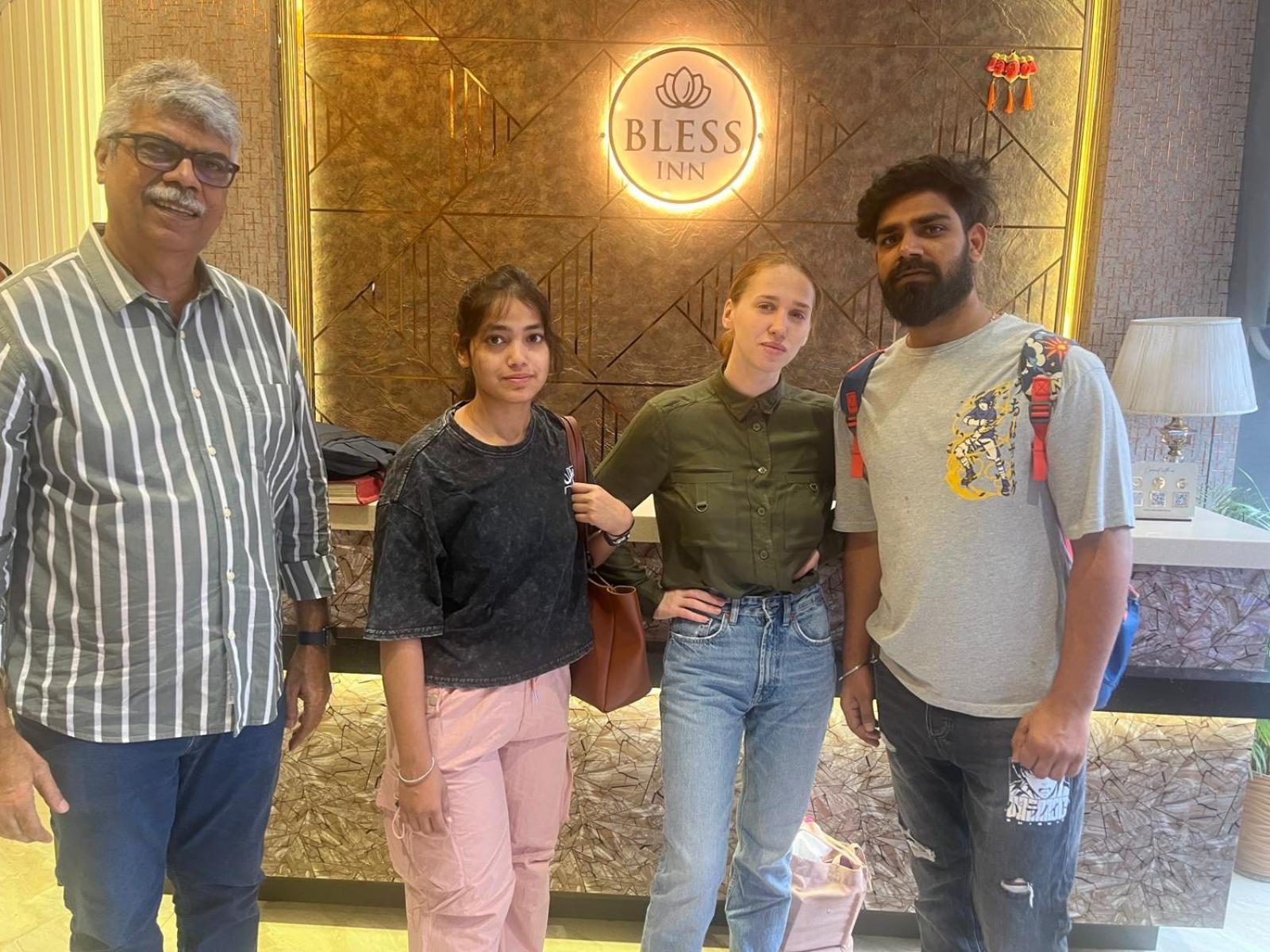 Bless Inn - Near Connaught Place Nowe Delhi Zewnętrze zdjęcie