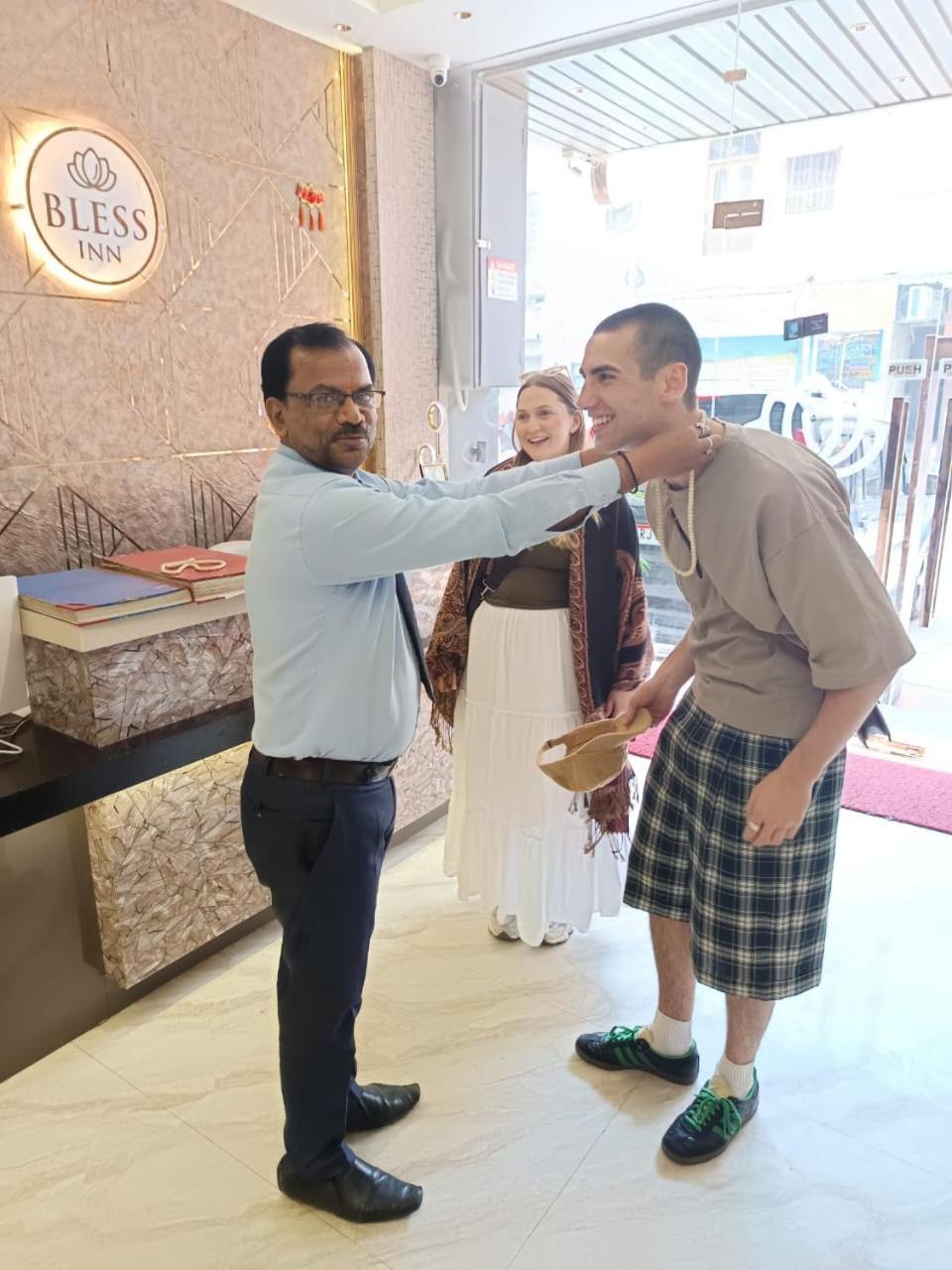 Bless Inn - Near Connaught Place Nowe Delhi Zewnętrze zdjęcie